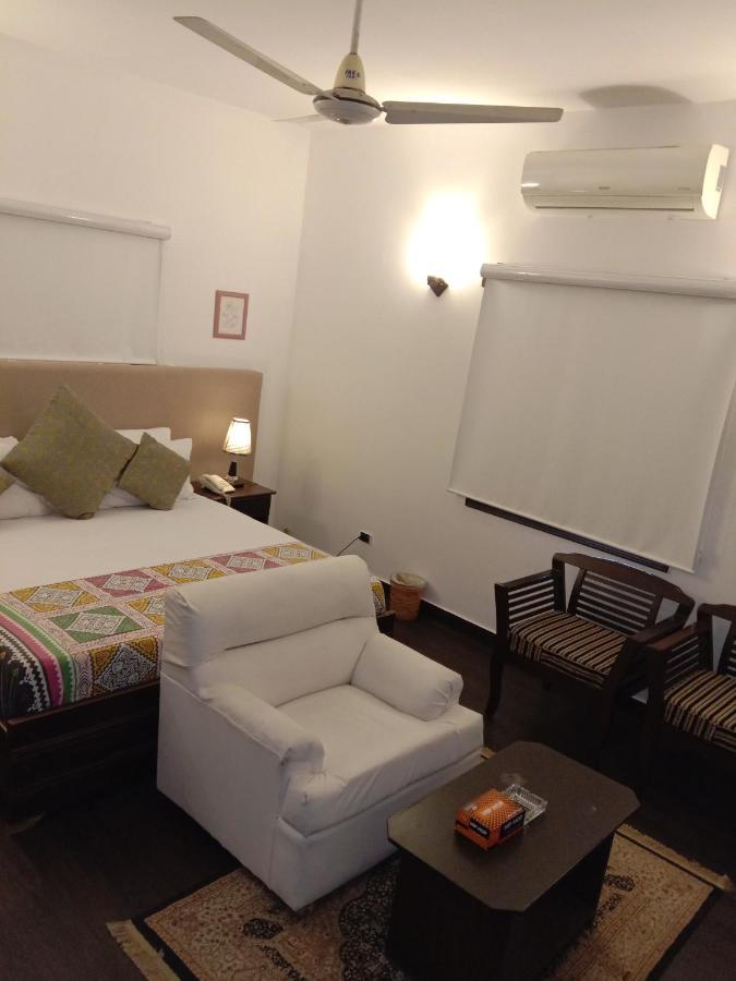 فندق Hilton Bayview Lnn كراتشي المظهر الخارجي الصورة