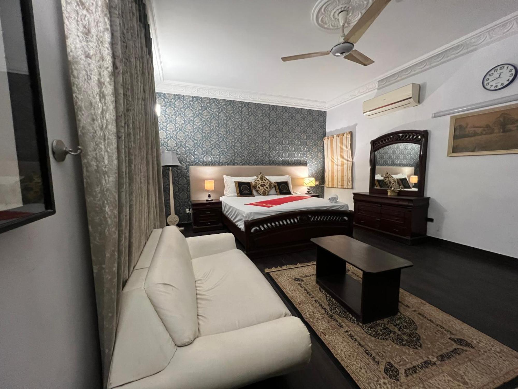 فندق Hilton Bayview Lnn كراتشي المظهر الخارجي الصورة