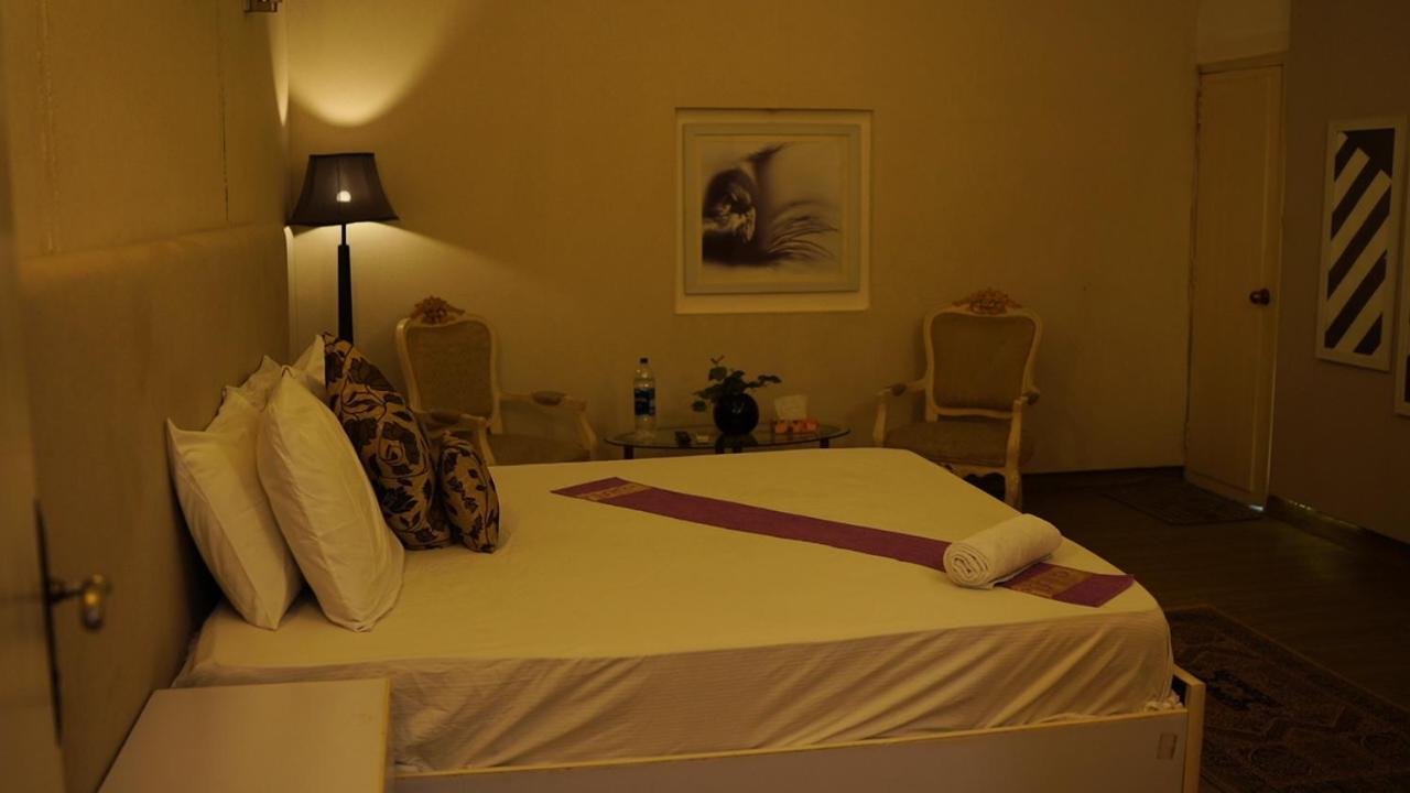 فندق Hilton Bayview Lnn كراتشي المظهر الخارجي الصورة